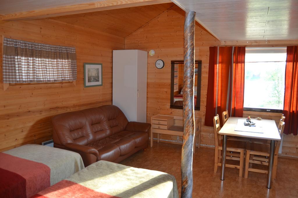 Kelotin Rantamajat Hotell Leppäjärvi Rom bilde